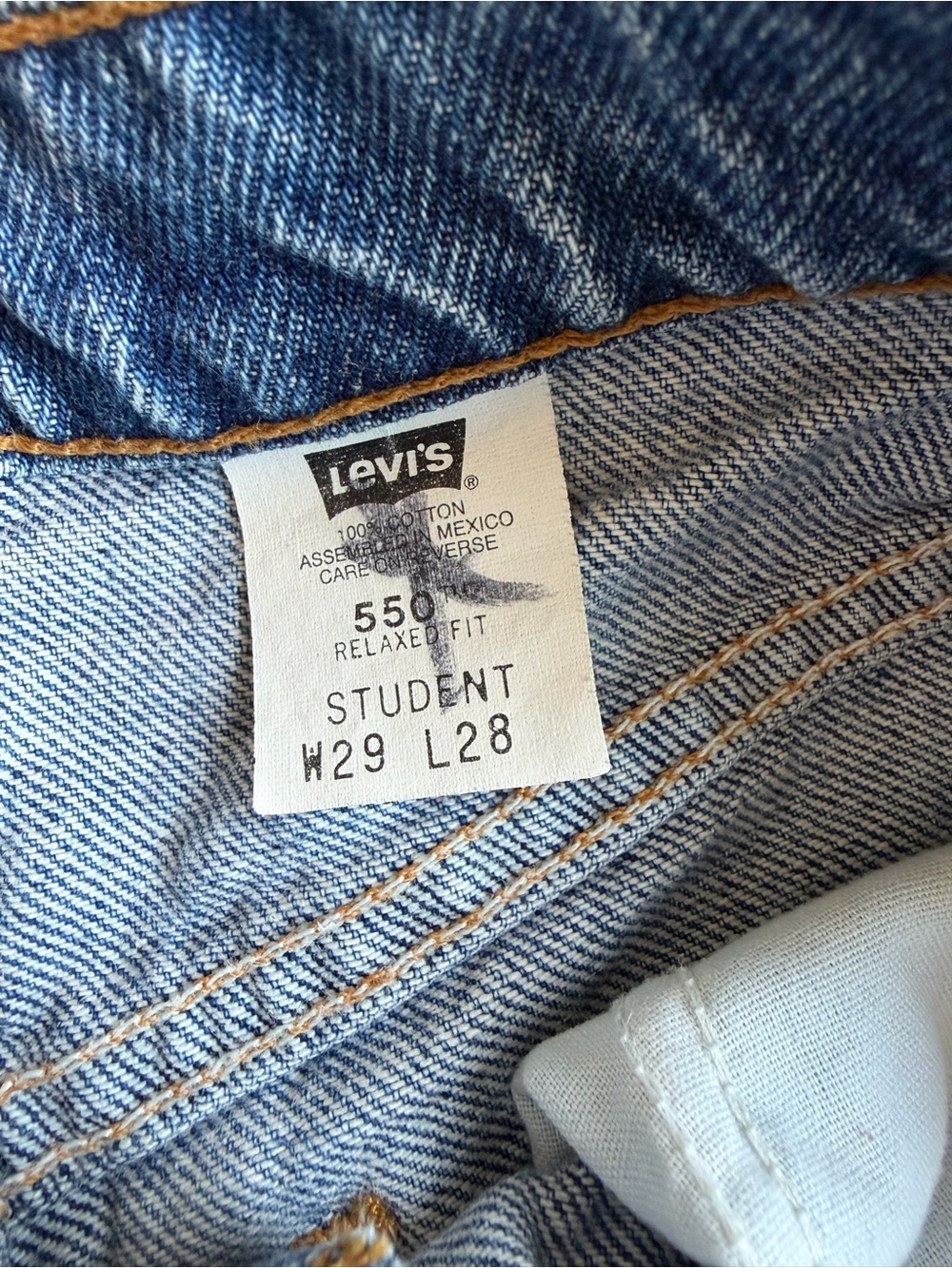 VTG Levi’s 550 Student Orange Tab Jeans 1998 - High Rise - Straight Leg - Picture 8 of 12